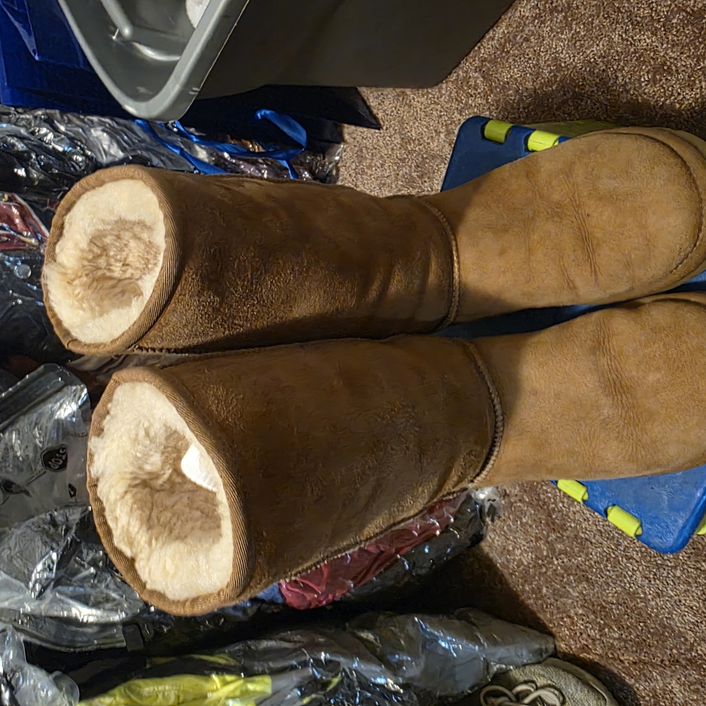 UGG Classic Tan Shearling Boots